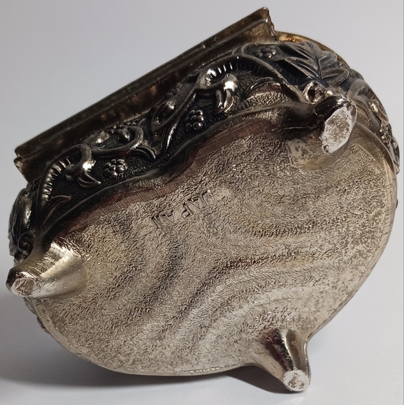 Vintage Enameled Cabochon, Heart Jewel Box, Metal Trinket Box, Rose Cabochon - Picture 4 of 6